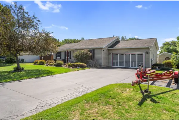 25 Kuhn Road, Rochester, NY 14612