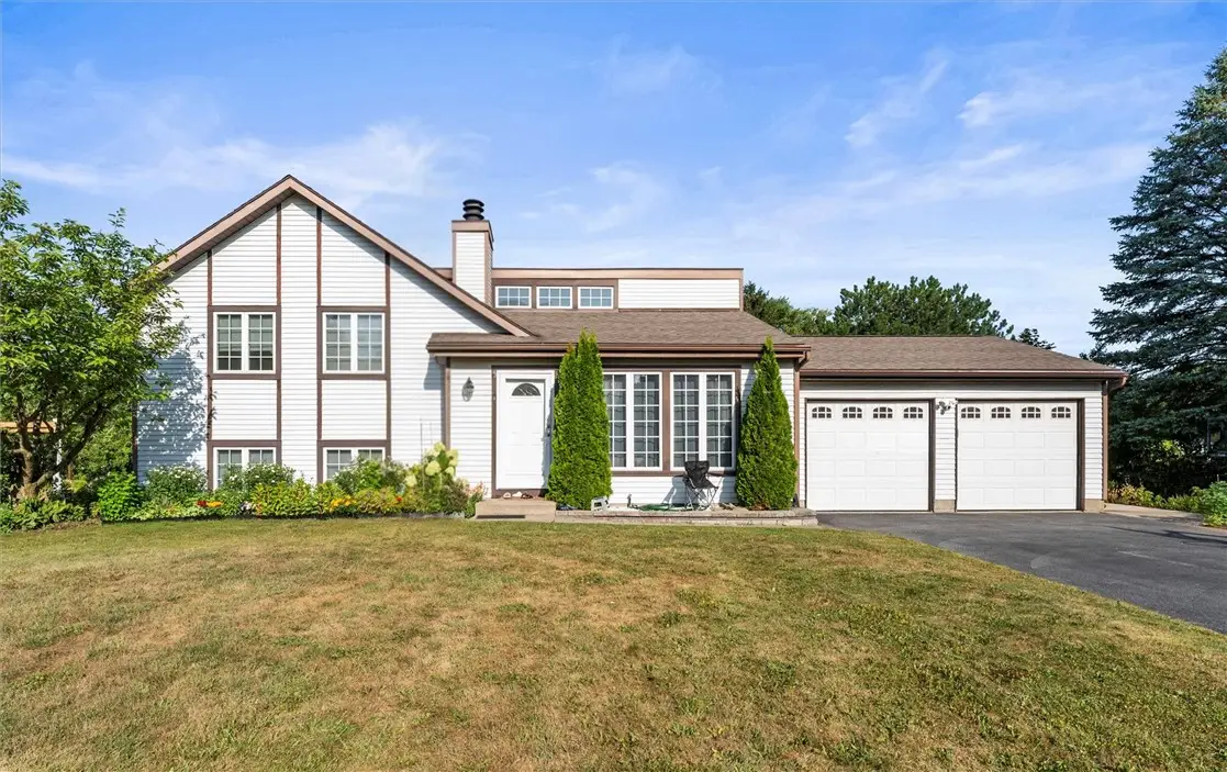 90 Wildherd Drive, Henrietta, NY 14467 - Image #1