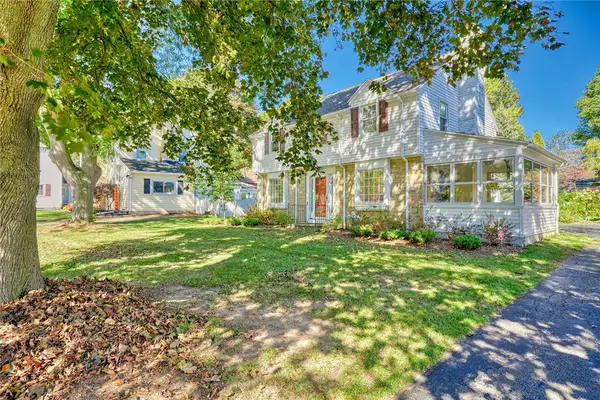 248 Chestnut Hill Drive, Rochester, NY 14617