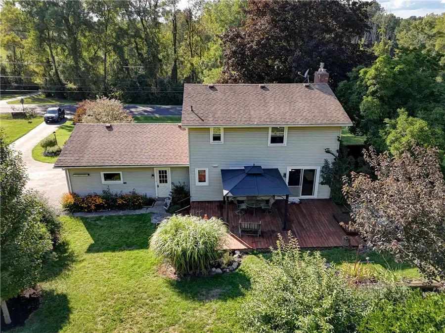 627 Hook Road, Farmington, NY 14425 - Image #2