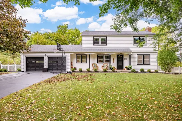 50 Deerfield Drive, Canandaigua, NY 14424