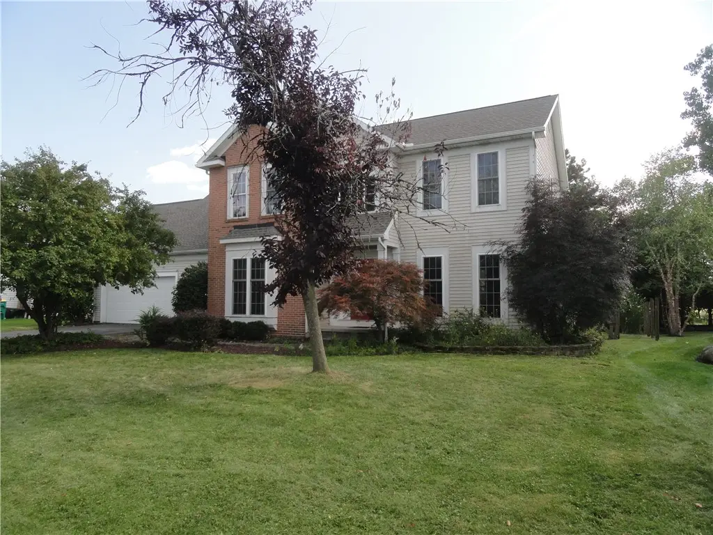 248 Barclay Square Dr, Rochester, NY 14618 - Image #1