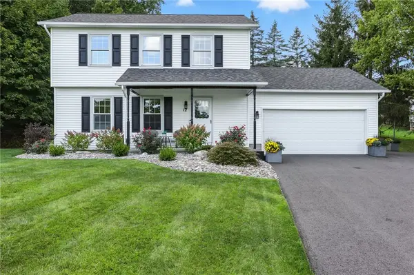 12 Calman Place, Canandaigua, NY 14424