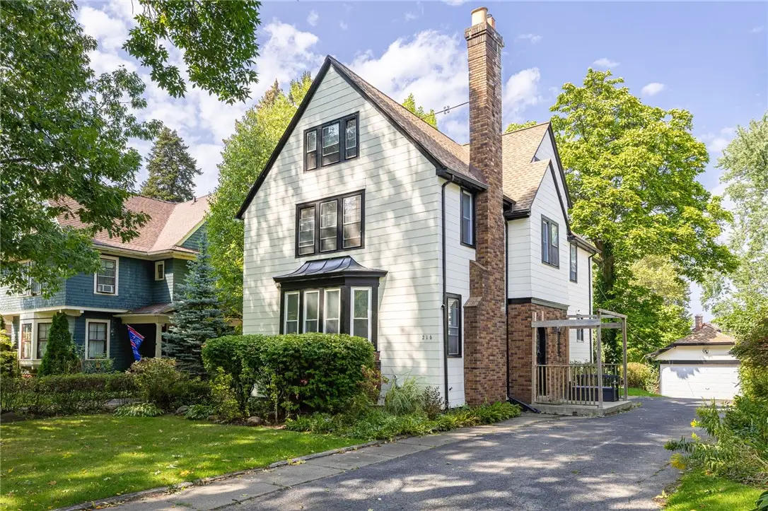 216 Seneca Parkway, Rochester, NY 14613 - Image #1