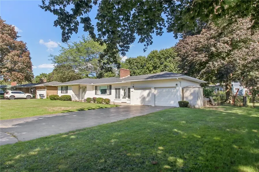 33 Wedgewood Dr, Rochester, NY 14624 - Image #3