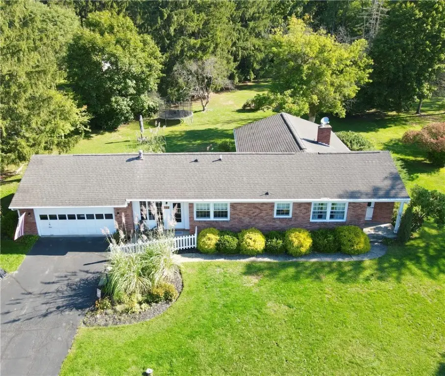 170 Hillview Drive, Big Flats, NY 14814 - Image #1