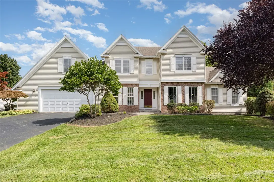 14 Glencross Circle, Rochester, NY 14626 - Image #1