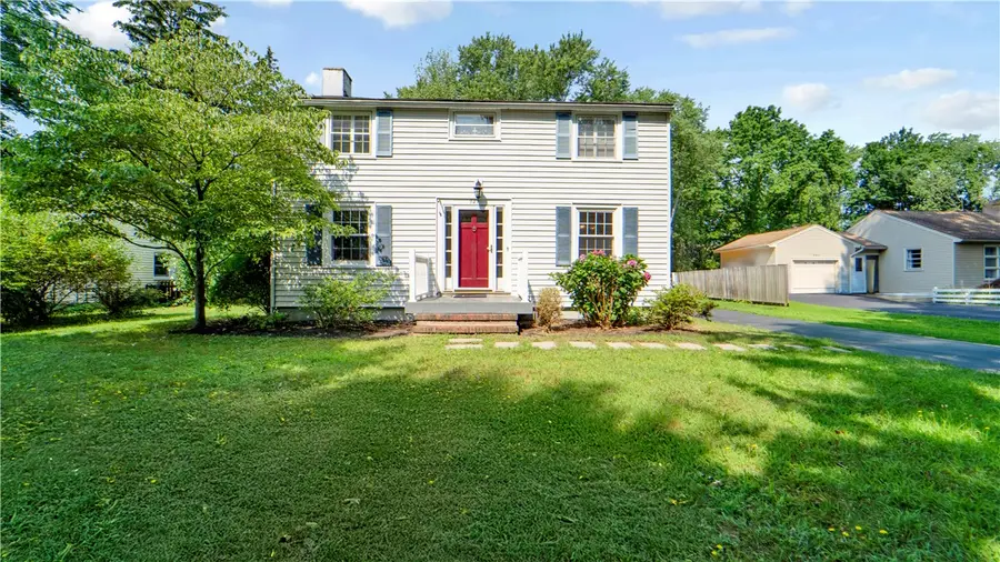 949 Gaywood Lane, Webster, NY 14580 - Image #2