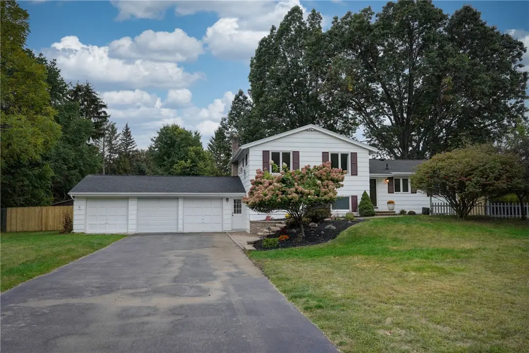 1 Mill Valley Rd, Pittsford, NY 14534 - #1