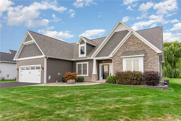 619 Pine Lakes Trail, Webster, NY 14580