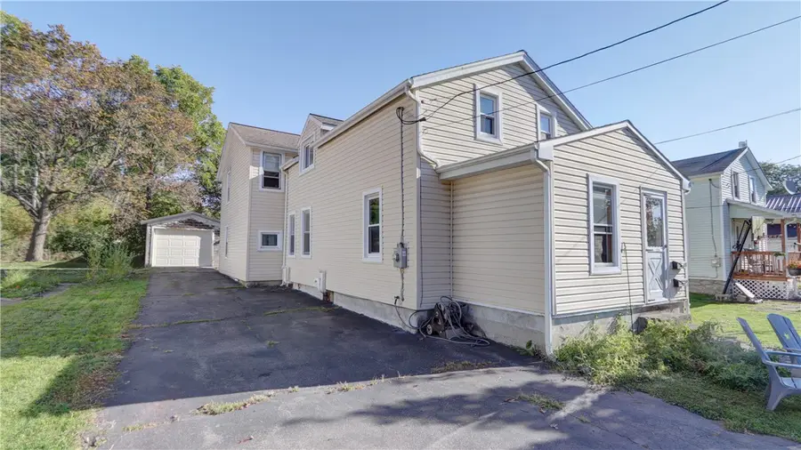 107 E Elizabeth Street, Waterloo, NY 13165 - Image #3