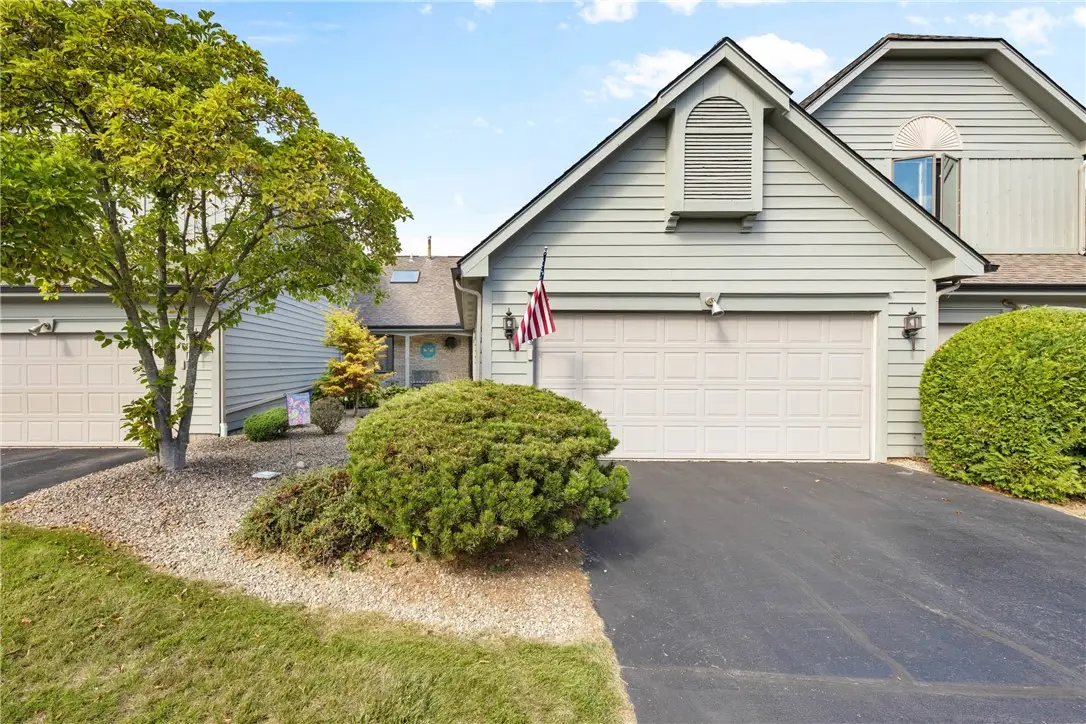 35 Wood Run Commons, Rochester, NY 14612 - Image #1