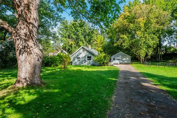 300 Glen Road, Rochester, NY 14610