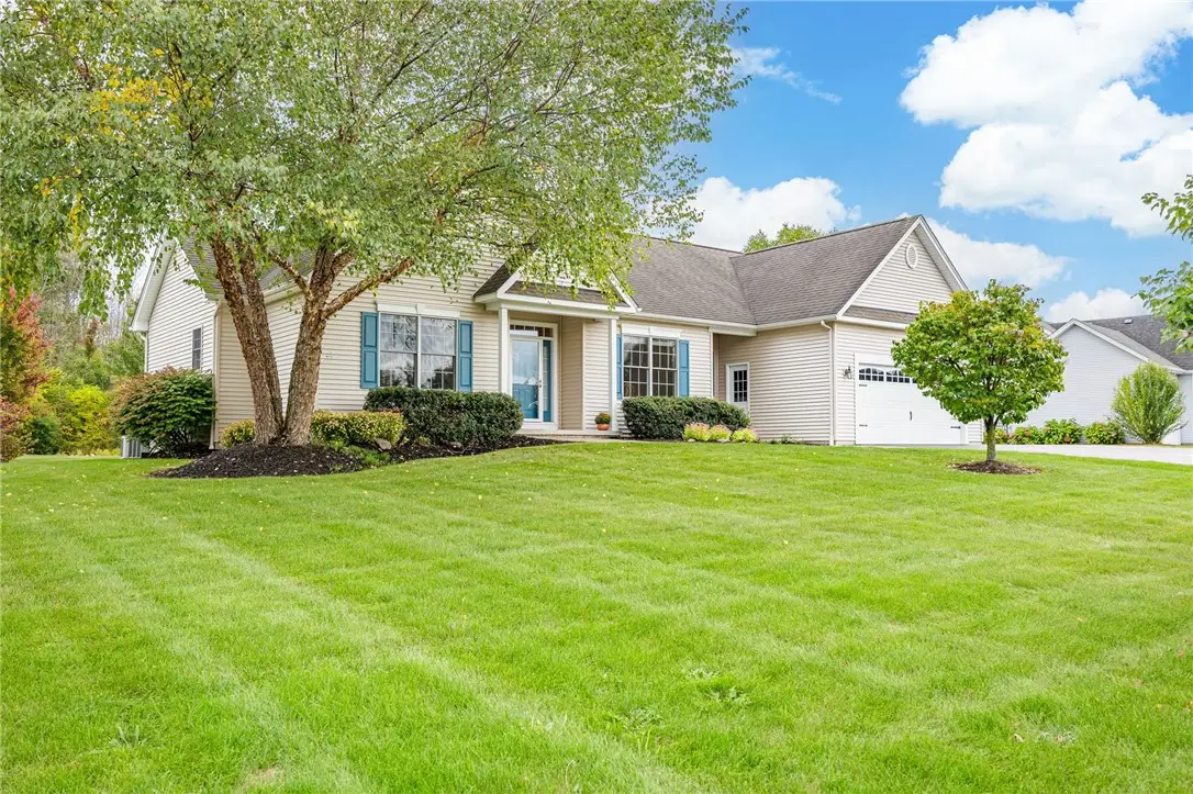 5704 Carriage Court, Ontario, NY 14519 - #1