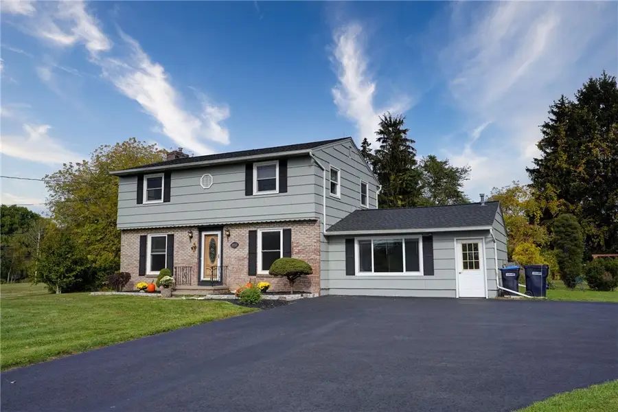 1552 Schlegel Road, Webster, NY 14580 - Image #2