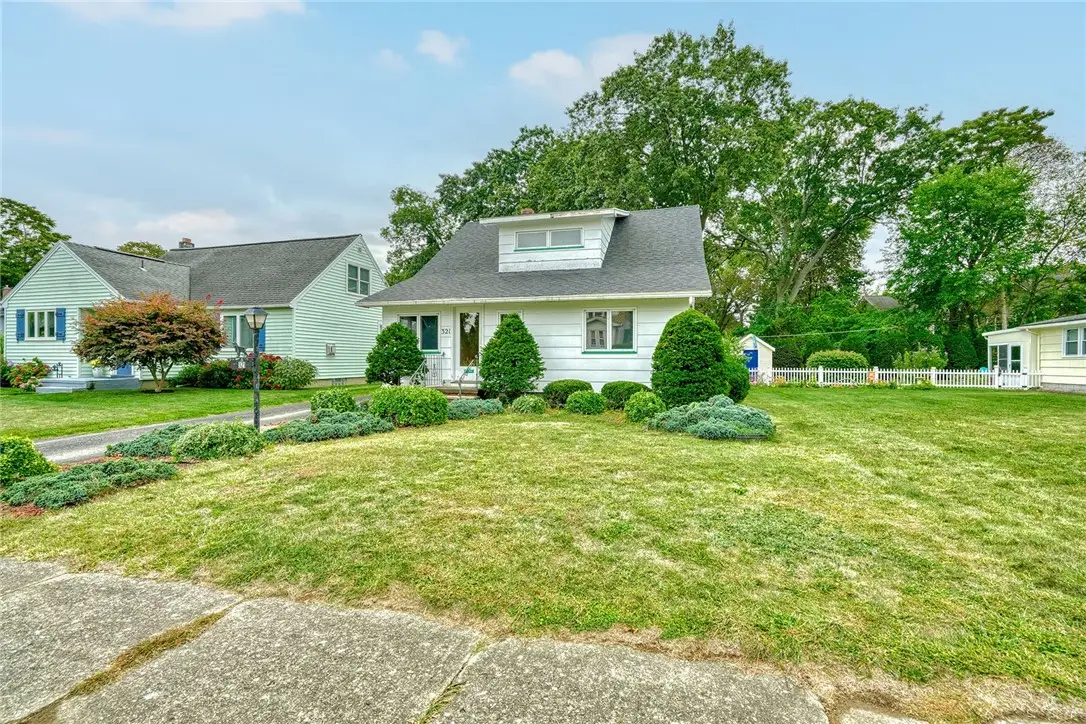 321 Wacona Ave, Rochester, NY 14622 - Image #1