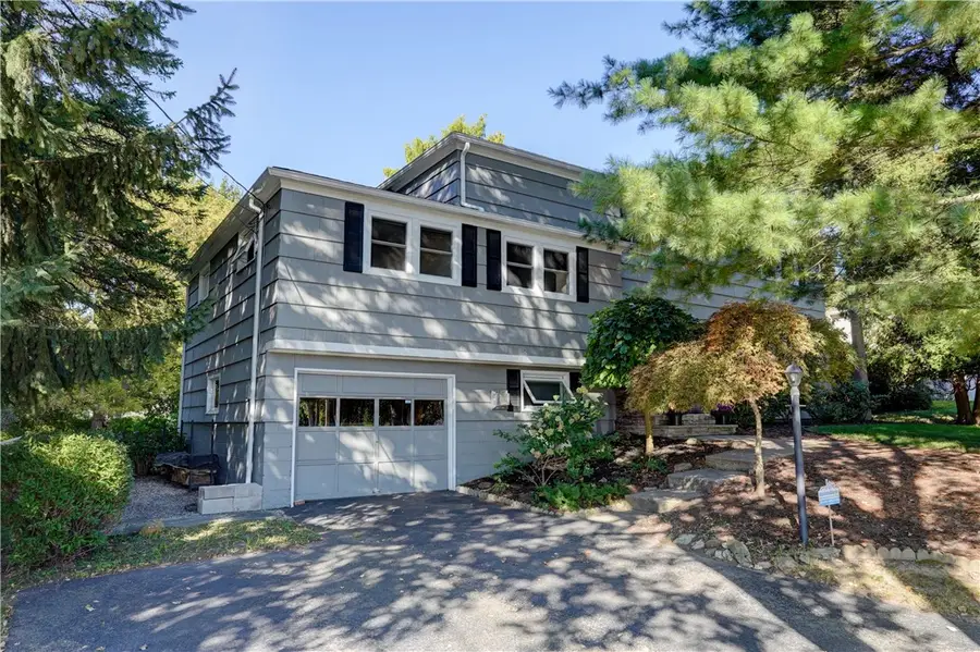 121 Gebhardt Road, Penfield, NY 14526 - Image #2