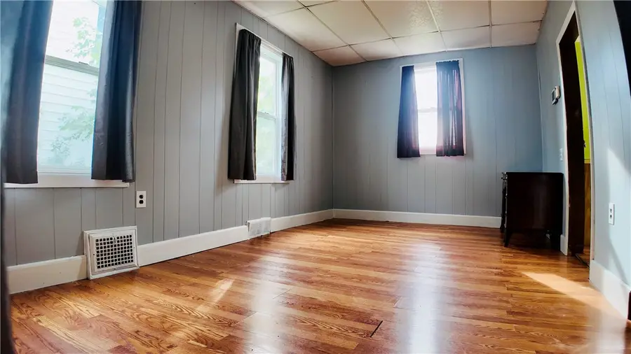 544 30th Street, Niagara Falls, NY 14301 - Image #3