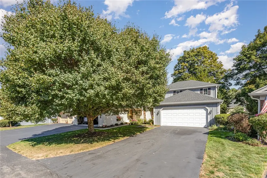 18 Winding Wood, Pittsford, NY 14534 - Image #2