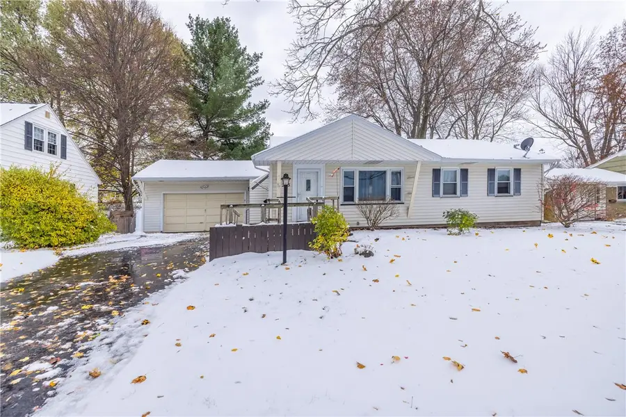 275 Sandalwood Drive, Rochester, NY 14616 - Image #2