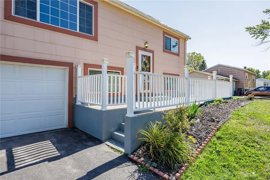 517 Wildbriar Road, Rochester, NY 14623 - Image #2