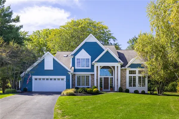 8 Wyebrook Circle, Penfield, NY 14526