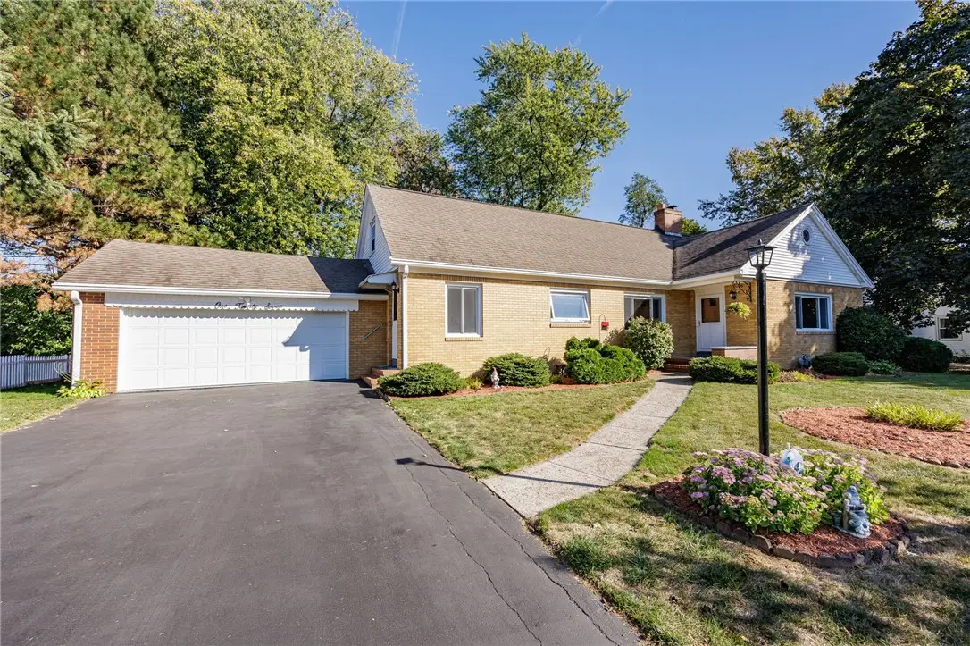 127 Ridgemont Drive, Rochester, NY 14626 - Image #1