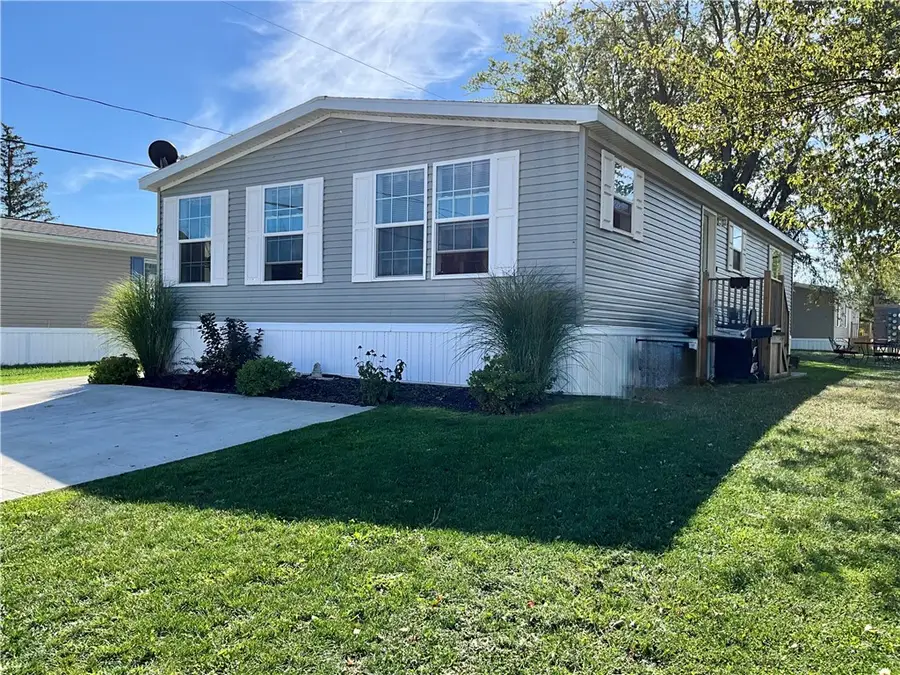 6 Applegate Drive, Hamlin, NY 14464 - Image #2