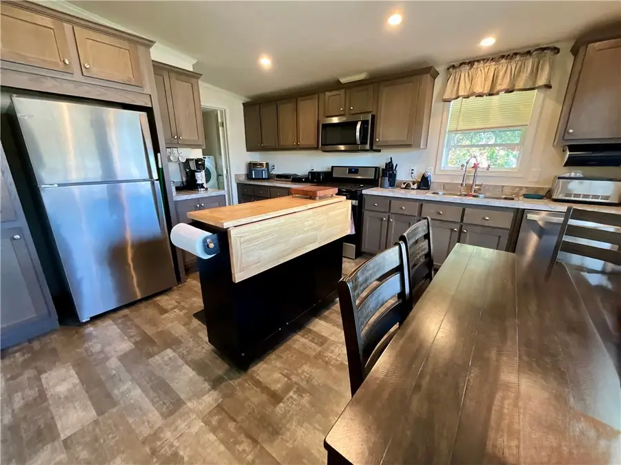 6 Applegate Drive, Hamlin, NY 14464 - Image #3