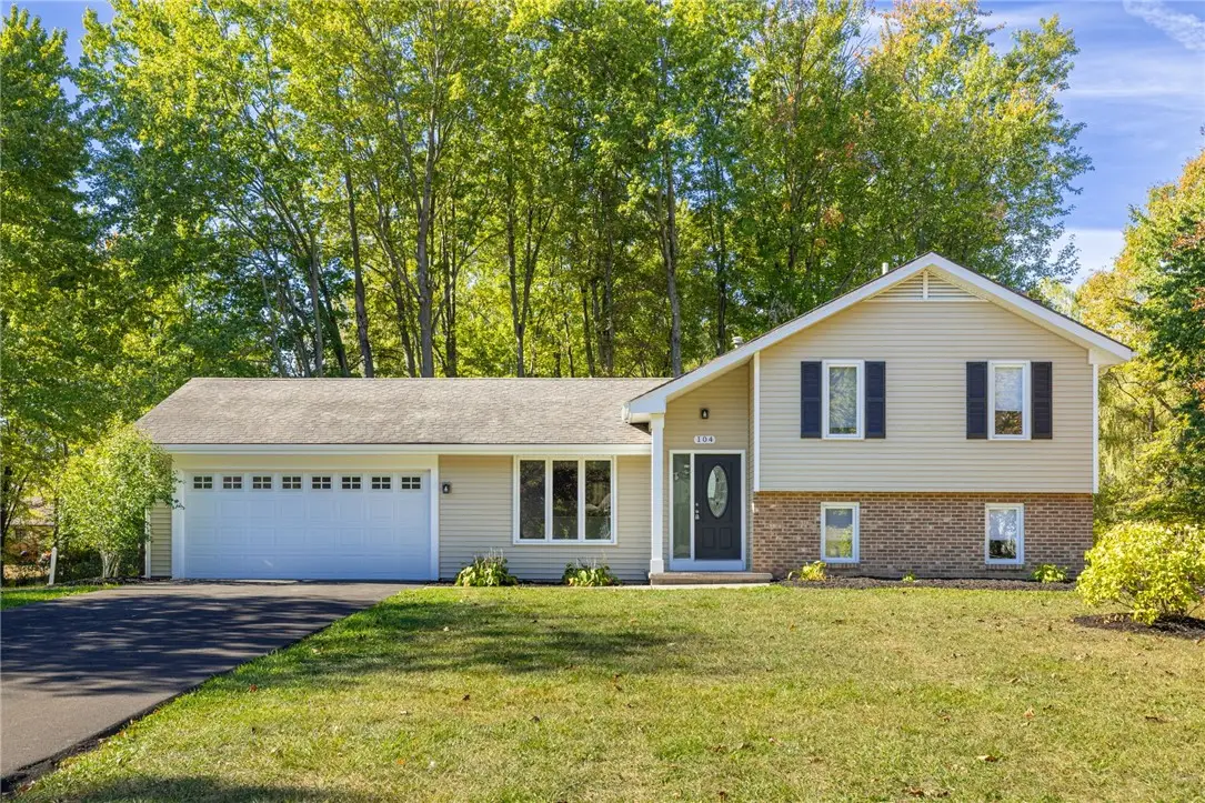 104 Stover Road, Rochester, NY 14624 - Image #1