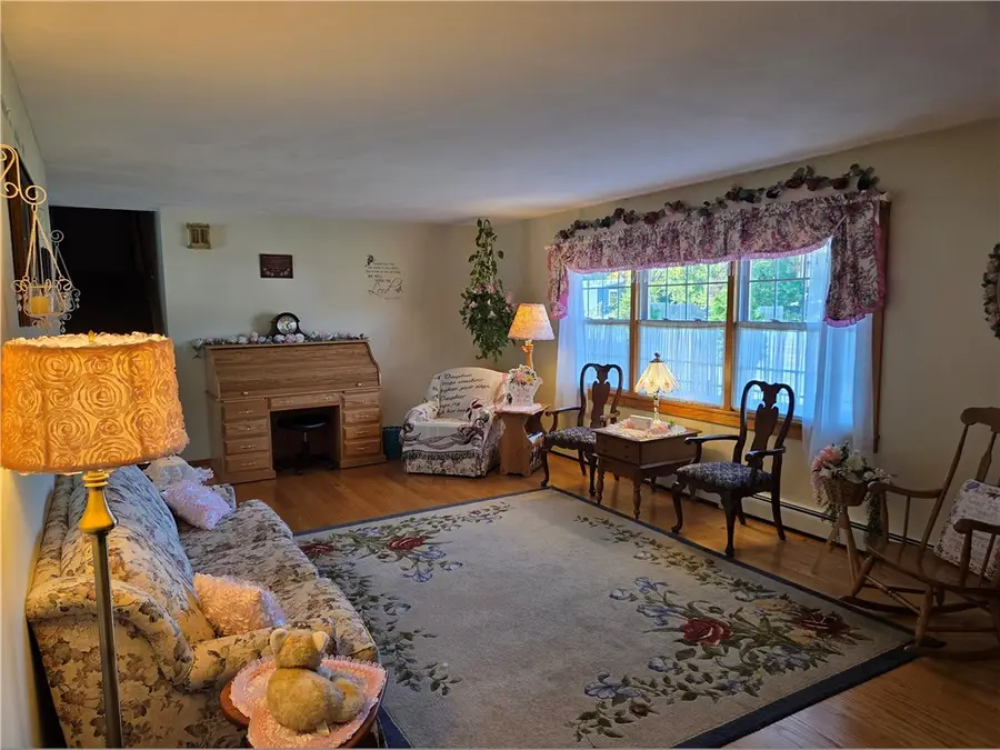 1506 Marshall Road, Waterloo, NY 13165 - Image #2