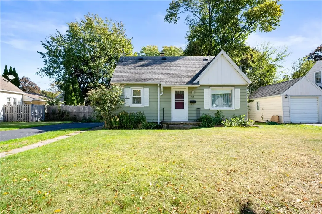226 Oakwood Road, Rochester, NY 14616 - Image #1