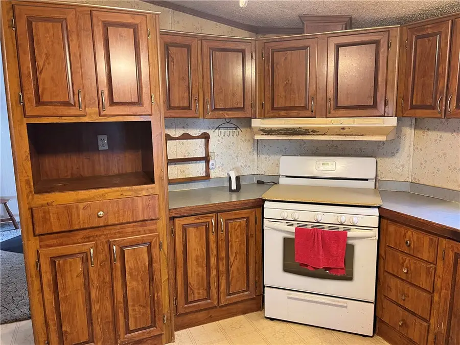 733 E Afton Road, Bainbridge, NY 13733 - Image #3