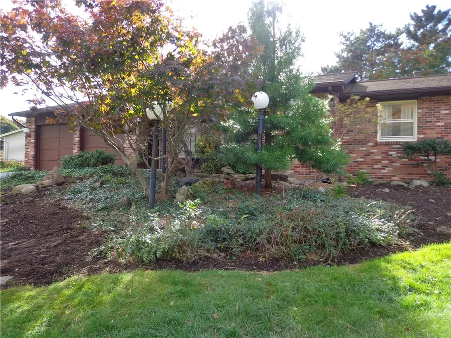 29 Tartarian Circle, Rochester, NY 14612 - #3