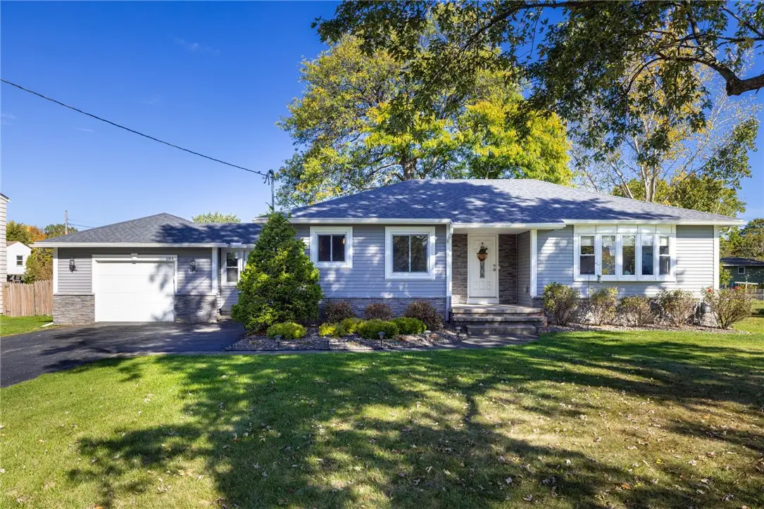 194 Mcguire Road, Rochester, NY 14616 - Image #1