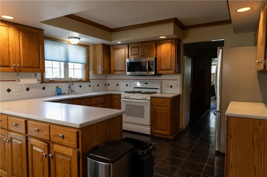 302 Pinebrook Drive, Rochester, NY 14616 - Image #2