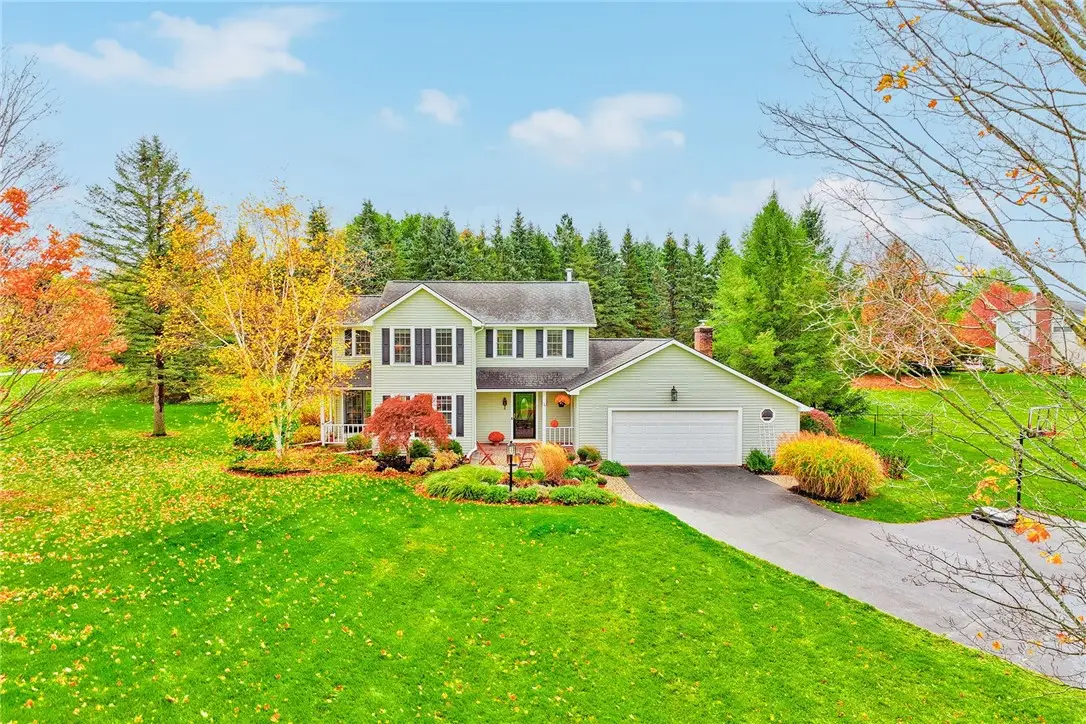 34 Gravel Hill Lane, Honeoye Falls, NY 14472 - Image #1