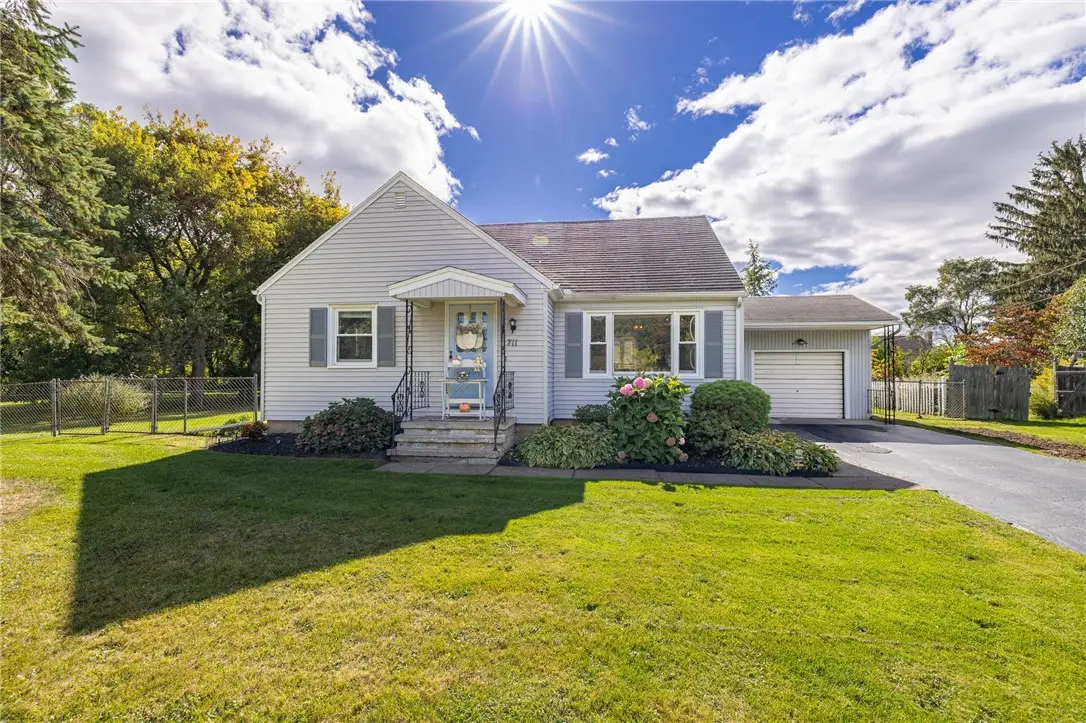 711 Embury Road, Rochester, NY 14625 - Image #1