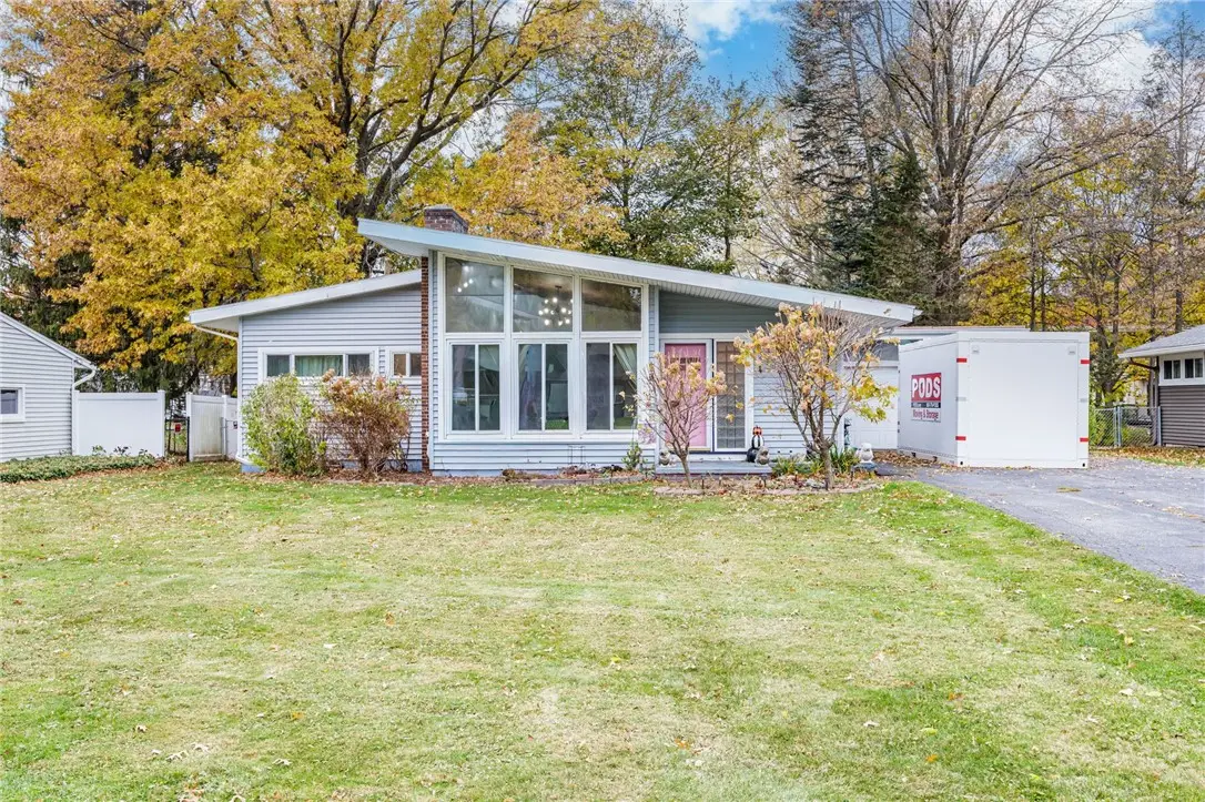 15 Burrows Dr, Rochester, NY 14625 - Image #1