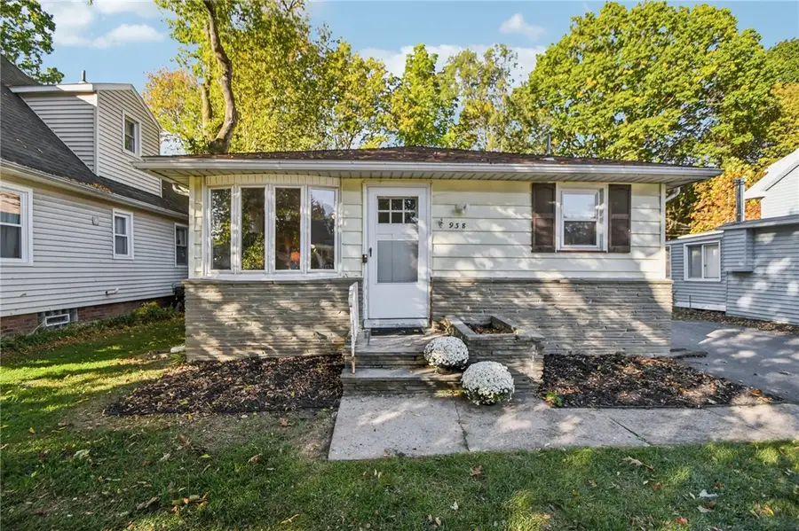 938 Whitlock Road, Rochester, NY 14609 - Image #3