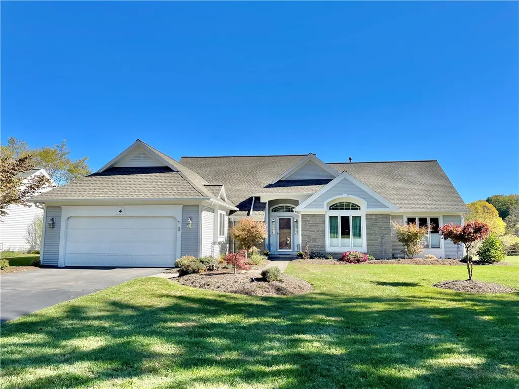 4 Niblick Court, Penfield, NY 14526 - Image #1