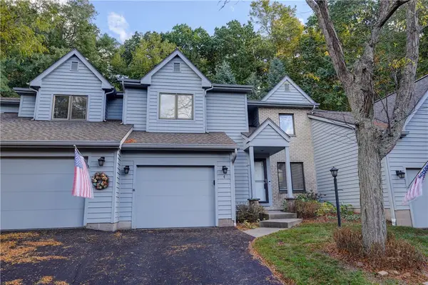 4 Colonial Circle, Fairport, NY 14450