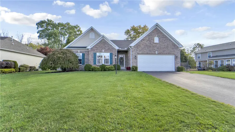 3226 Spragbrook Circle, Macedon, NY 14502 - Image #3