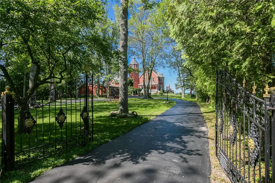 18 Clearview Avenue, Hilton, NY 14468 - Image #2