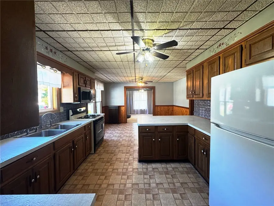 125 Russell Boulevard, Foster Brook, PA 16701 - Image #2