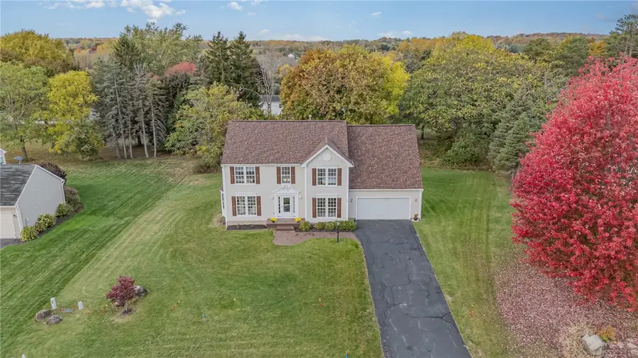 15 Chadwick Mnr, Fairport, NY 14450 - Image #2