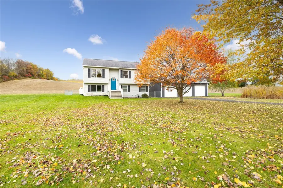 4876 Farnsworth Road, Marion, NY 14505 - Image #2