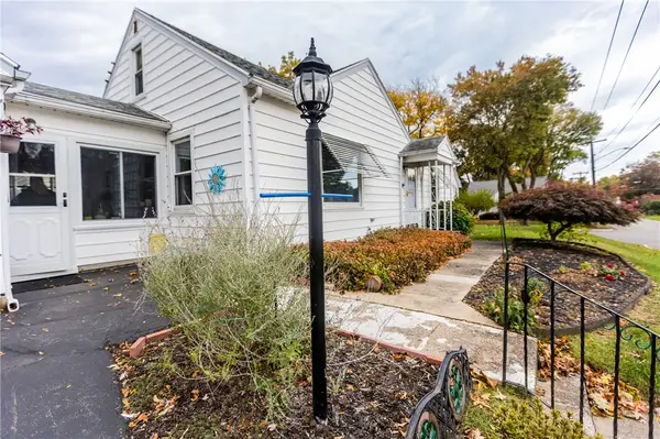 88 Colebourne Rd, Rochester, NY 14609