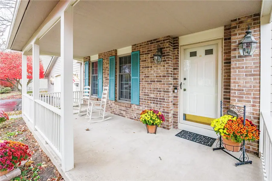 165 Woodleaf, Pittsford, NY 14534 - Image #2