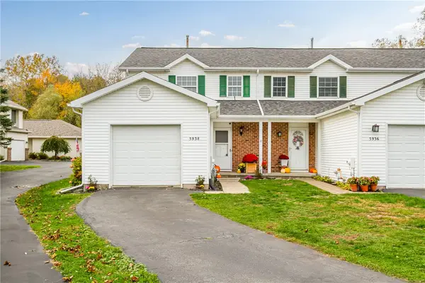 5938 Calm Lake Drive, Farmington, NY 14425